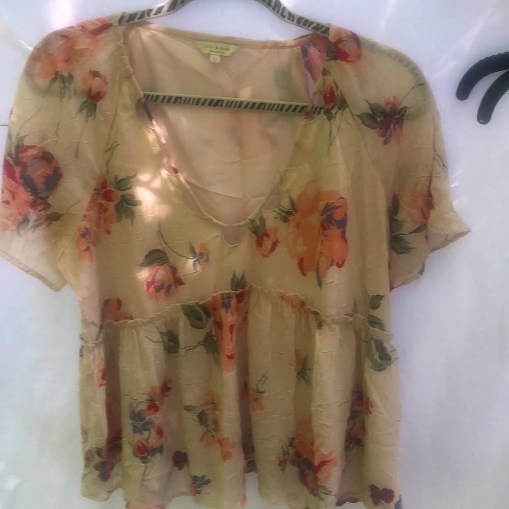 Size Large, Lucky Brand tip with lining. Peach:blue/green flowers